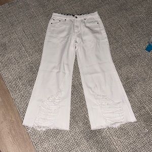 POL white distressed jeans size large